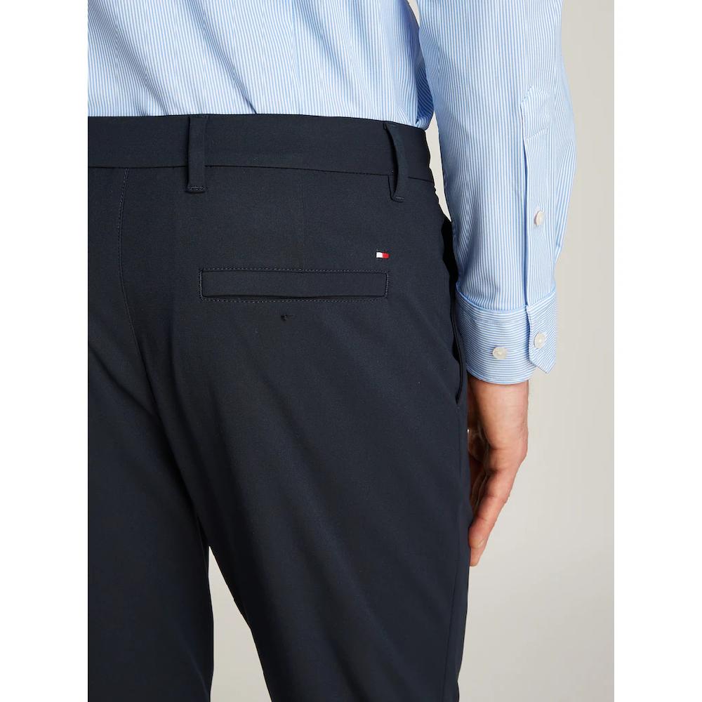 Tommy Hilfiger Chinohose »DENTON KNIT TECH CHINO« Mit Feuchtigkeitsableitender Anti-Geruch-Technologie ▷ Bestellen