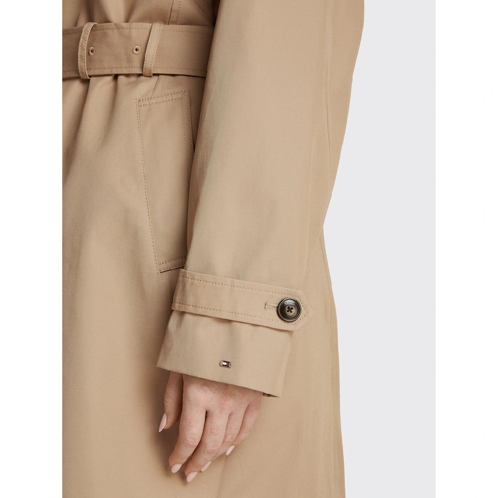 Tommy Hilfiger Curve Trenchcoat »CRV HERITAGE SB TRENCH« In Großen Größen Logostickerei Am Ärmel Typischen Trenchdetails