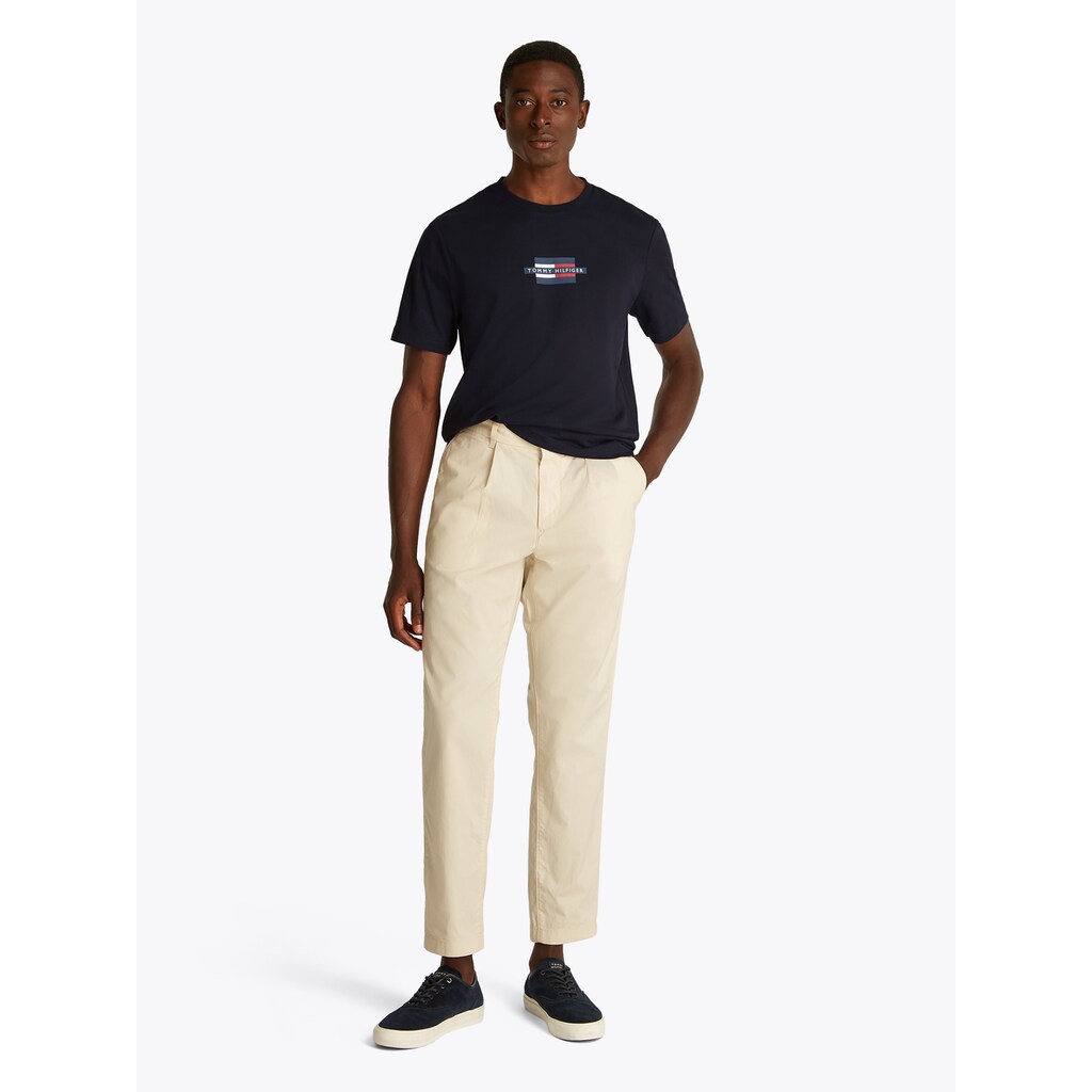Tommy Hilfiger Kurzarmshirt »FLAG BOX TEE« Mit Rundhalsausschnitt ▷ Bestellen