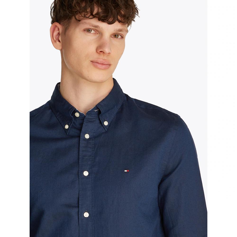 Tommy Hilfiger Langarmhemd »LINEN BLEND SOLID RF SHIRT« Mit Button-down-Kragen