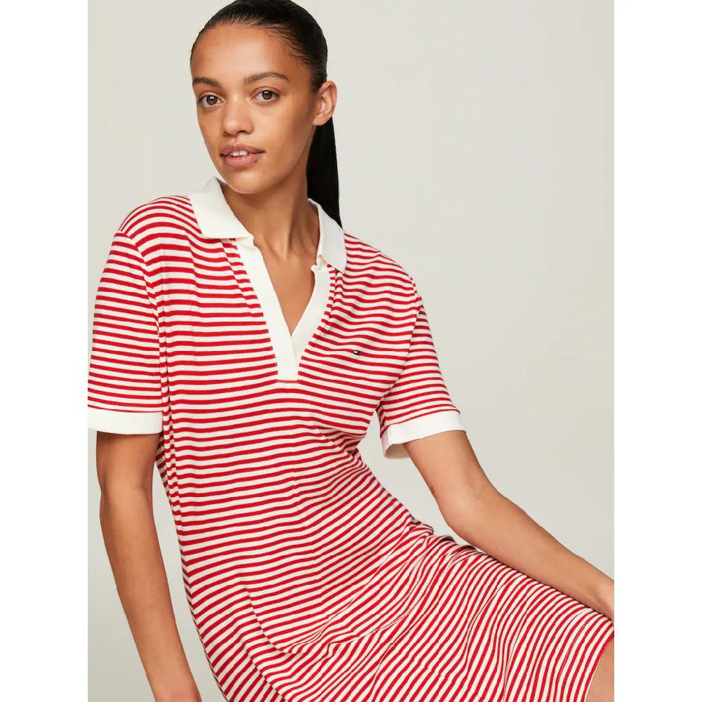 Tommy Hilfiger Polokleid »F&F OPEN PLCKT LYCLL POLO DRS SS« Mit Logostickerei
