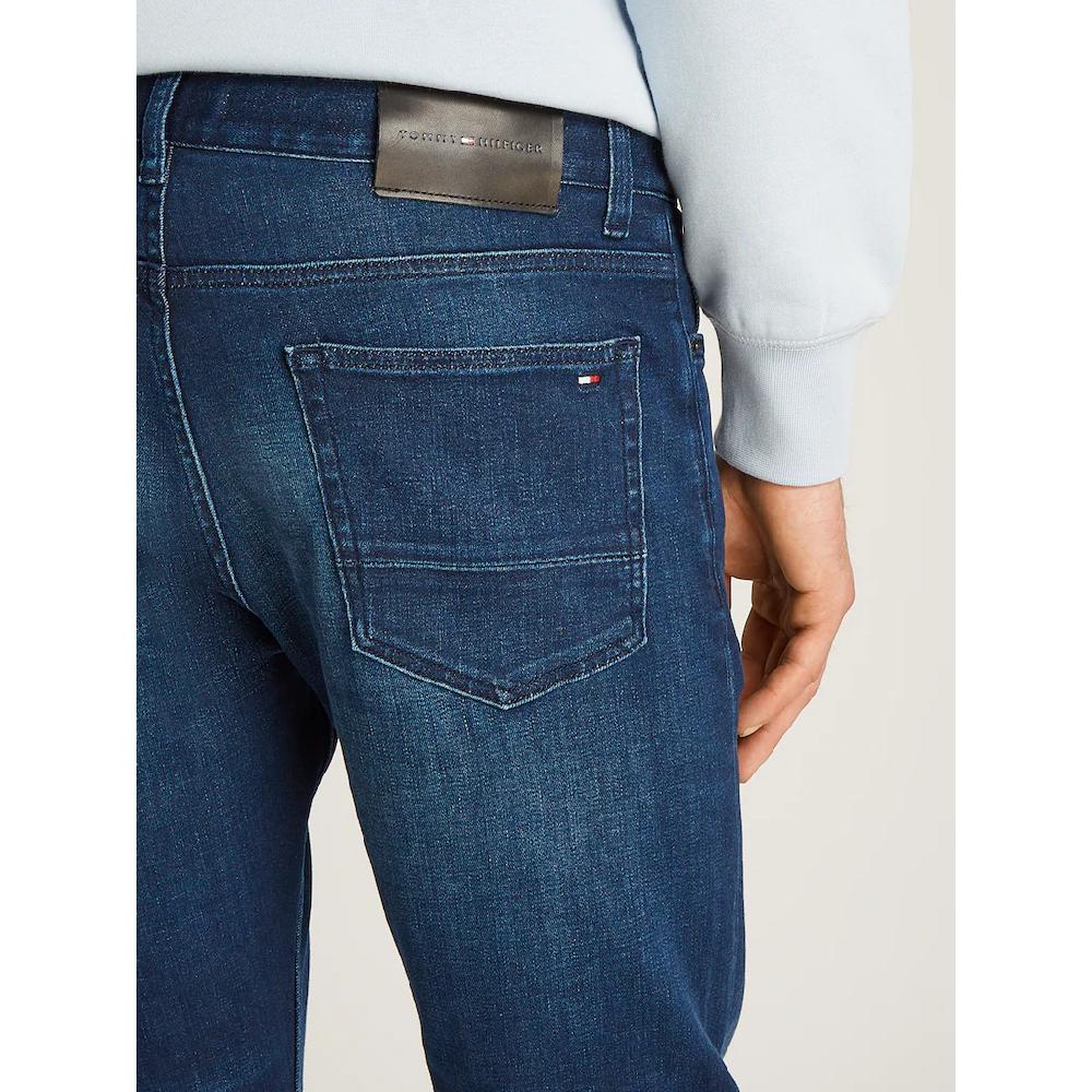 Tommy Hilfiger Slim-fit-Jeans »CORE BLEECKER« Mit Dezenter Waschung ▷ Kaufen