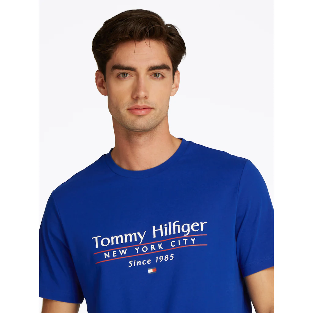 Tommy Hilfiger T-Shirt »HILFIGER CENTER STACK TEE« Mit Großem Schriftprint ▷ Für