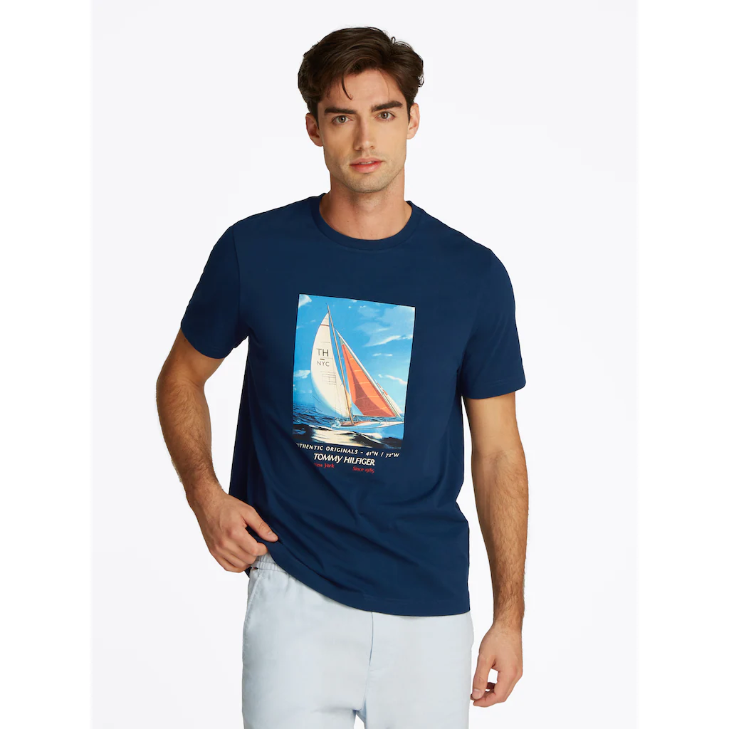 Tommy Hilfiger T-Shirt »HILFIGER COLOR PHOTO PRINT TEE« mit modischem Print ▷ für