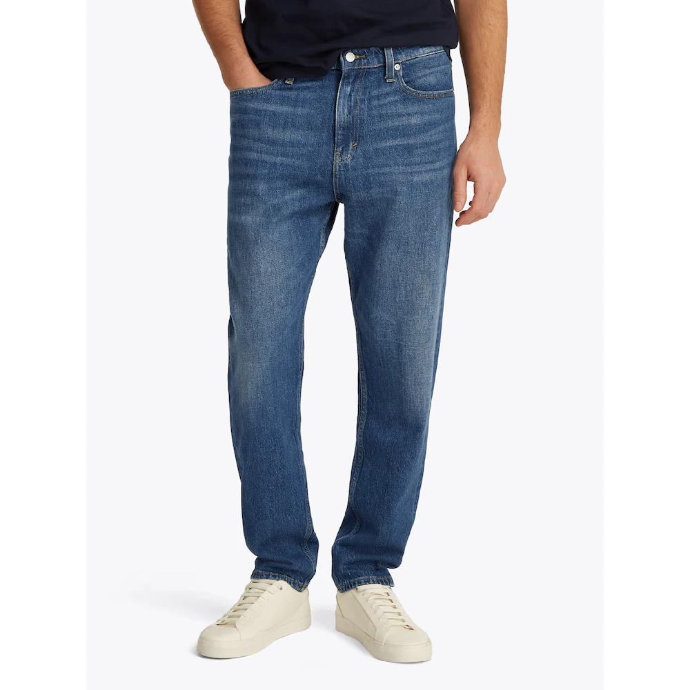 Tommy Jeans Gerade Jeans »Isaac Relaxed Tapered« Mit Gürtelschlaufen ▷ Kaufen