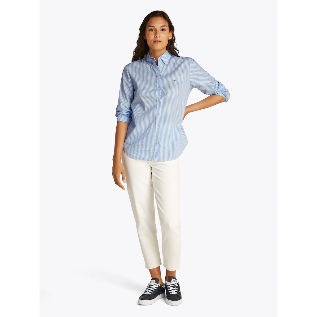 Tommy Jeans Hemdbluse »TJW REG PINSTRIPE POPLIN SHIRT« Mit Nadelstreifen Logostickerei