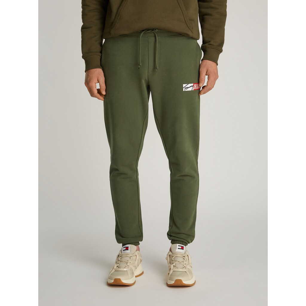 Tommy Jeans Jogginghose »TJM SLIM ENTRY SWEATPANT« mit Logo