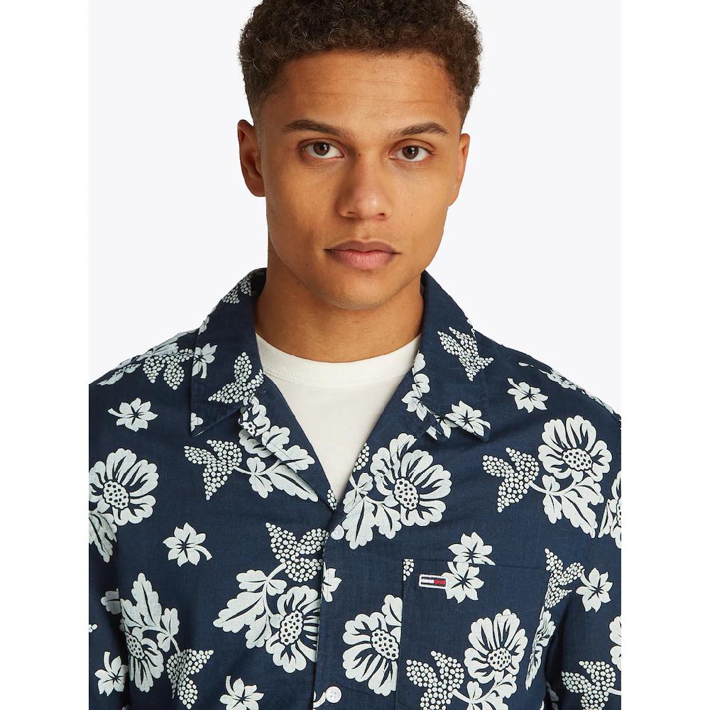Tommy Jeans Kurzarmhemd »TJM REG SLUB AOP SS SHIRT EXT«