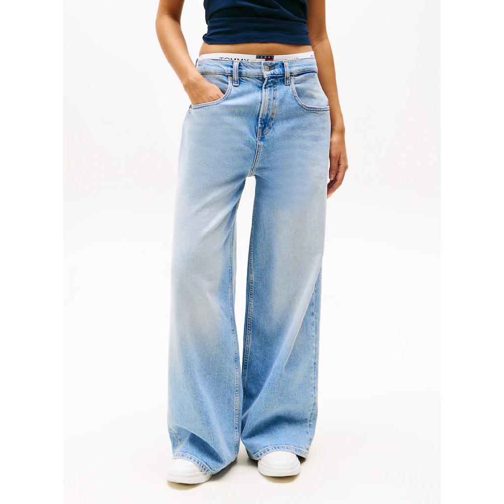 Tommy Jeans Loose-fit-Jeans »Charlie Mid Rise Lose Wide« mit Logostickerei