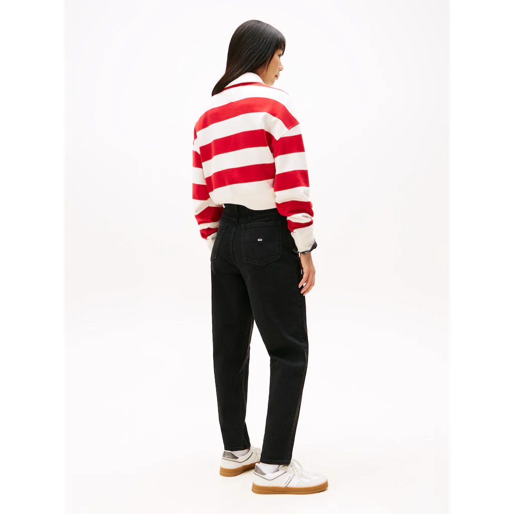 Tommy Jeans Mom-Jeans »High Waist - Mom-Jeans Tapered« Mit Logo-Badge Logostickerei