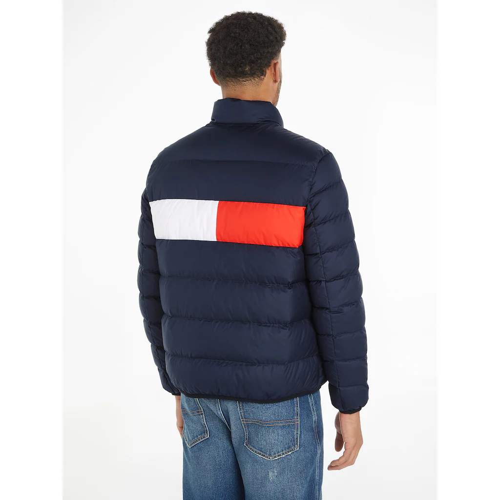 Tommy Jeans Outdoorjacke »TJM LT DOWN FLAG JACKET EXT« Mit Logoprägung