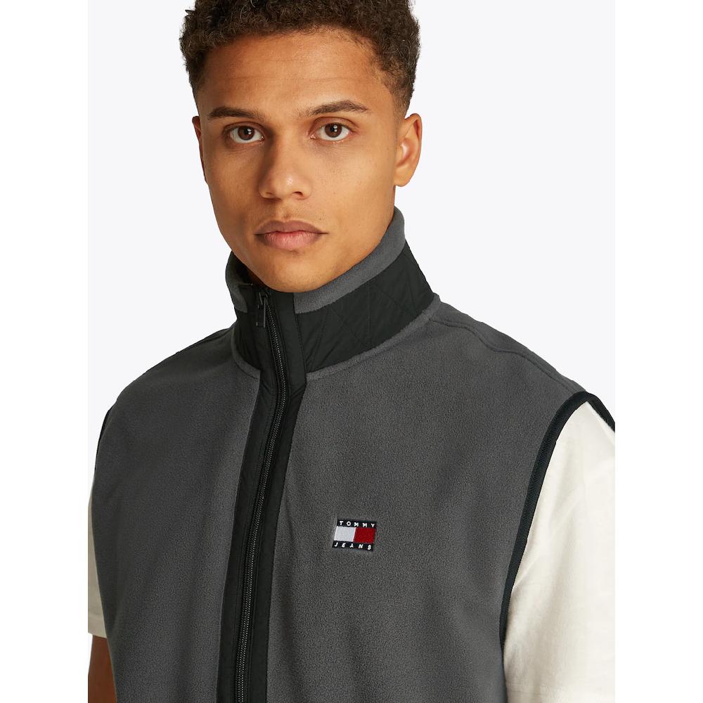 Tommy Jeans Plus Fleeceweste »TJM POLAR FLEECE VEST EXT« Große Größen Mit Kontrastfarbenen Details ▷ Für