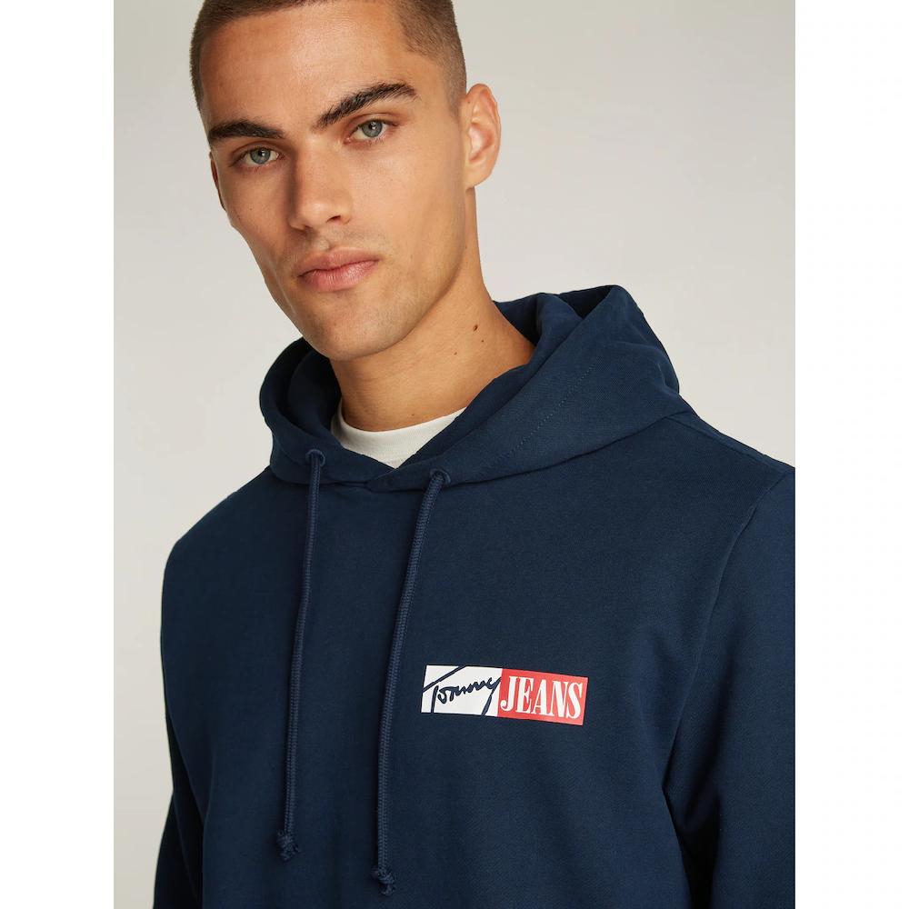 Tommy Jeans Plus Hoodie »TJM REG ENTRY GRAPHIC HOODIE EXT« In Großen Größen Logodruck Kängurutasche ▷ Für