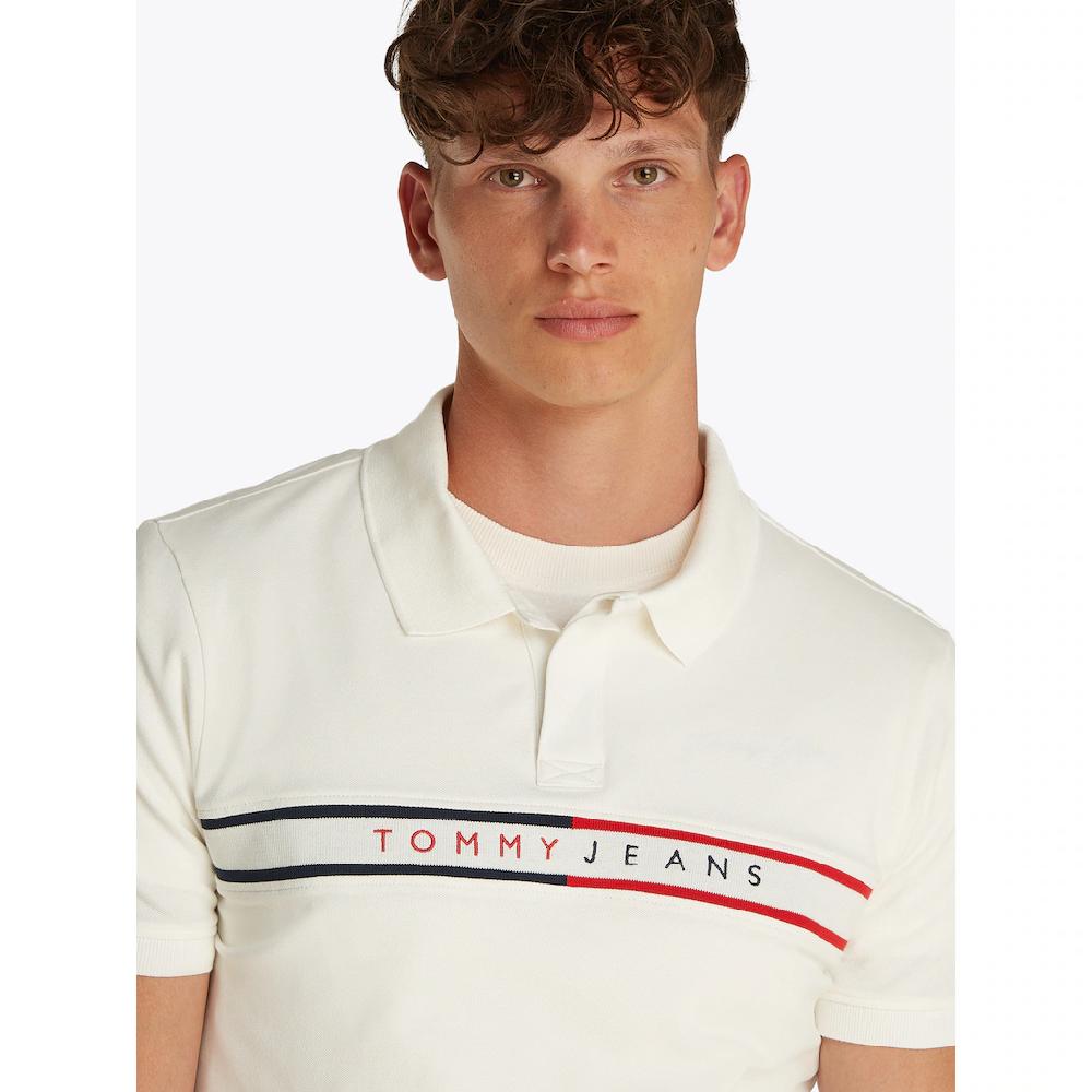 Tommy Jeans Poloshirt »TJM SLIM CHEST FLAG POLO« Mit Rundhalsausschnitt ▷ Bestellen
