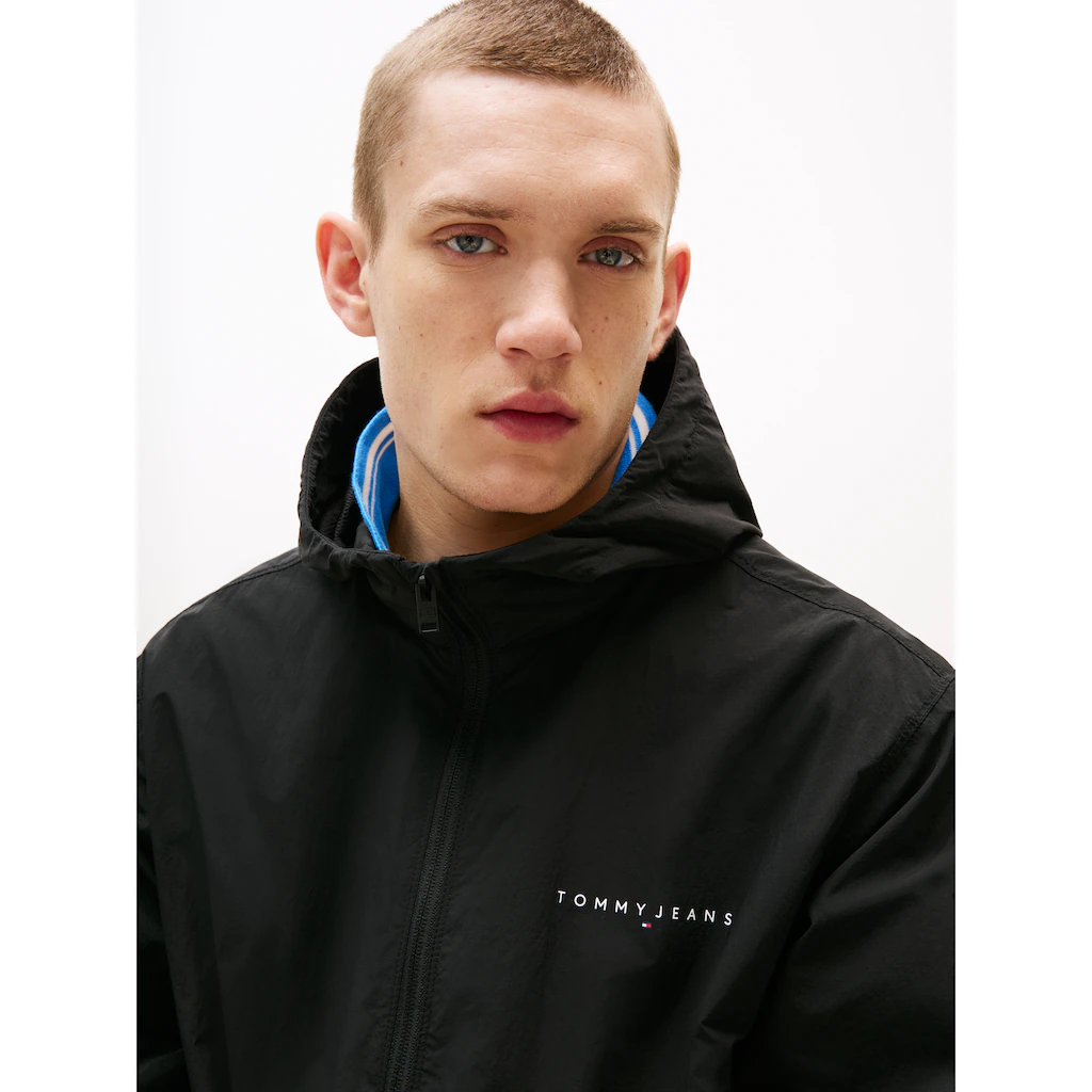 Tommy Jeans Windbreaker »TJM WINDBREAKER EXT« Mit Kapuze Mit Rundhalsausschnitt ▷ Für
