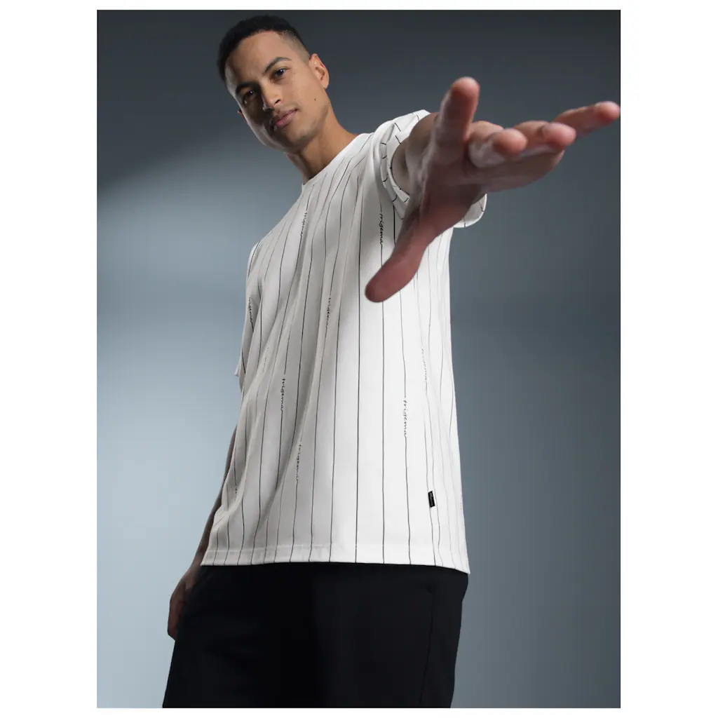 Trigema T-Shirt »TRIGEMA T-Shirt mit Allover Streifen-Muster« (1 tlg.)