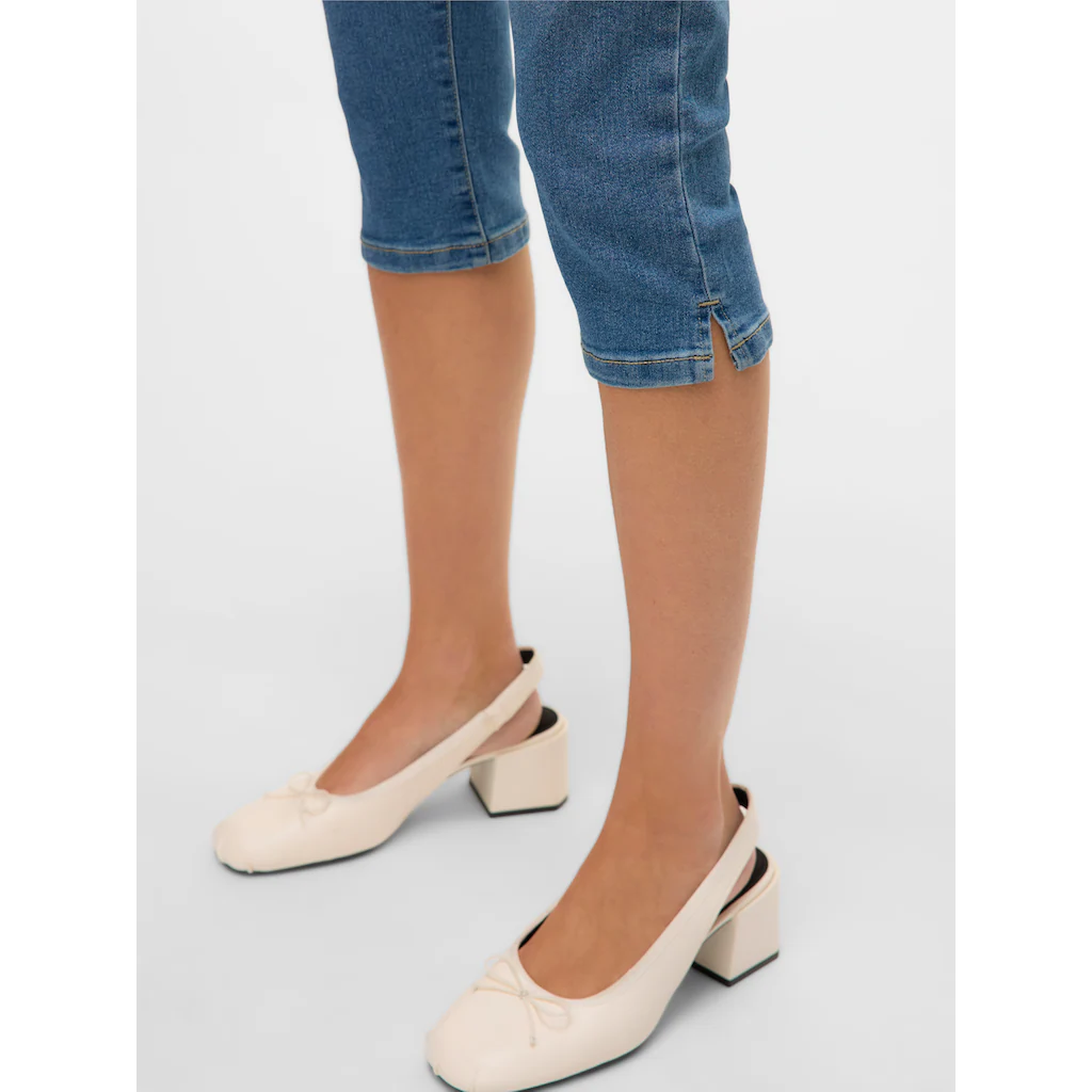 Vero Moda Caprijeans »VMELLY MR KNICKERS DNM MIX NOOS«