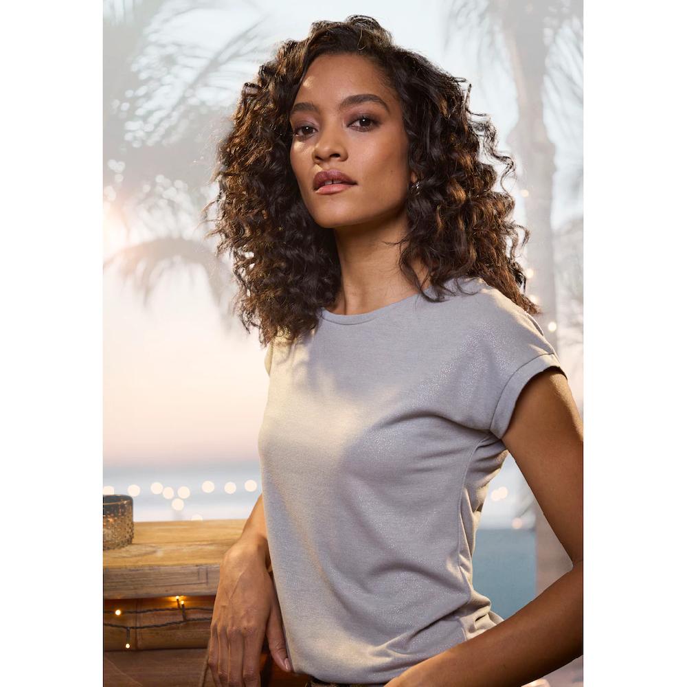 Vivance Rundhalsshirt »mit dezentem Glitzerdruck« aus weicher Viskose-Qualität