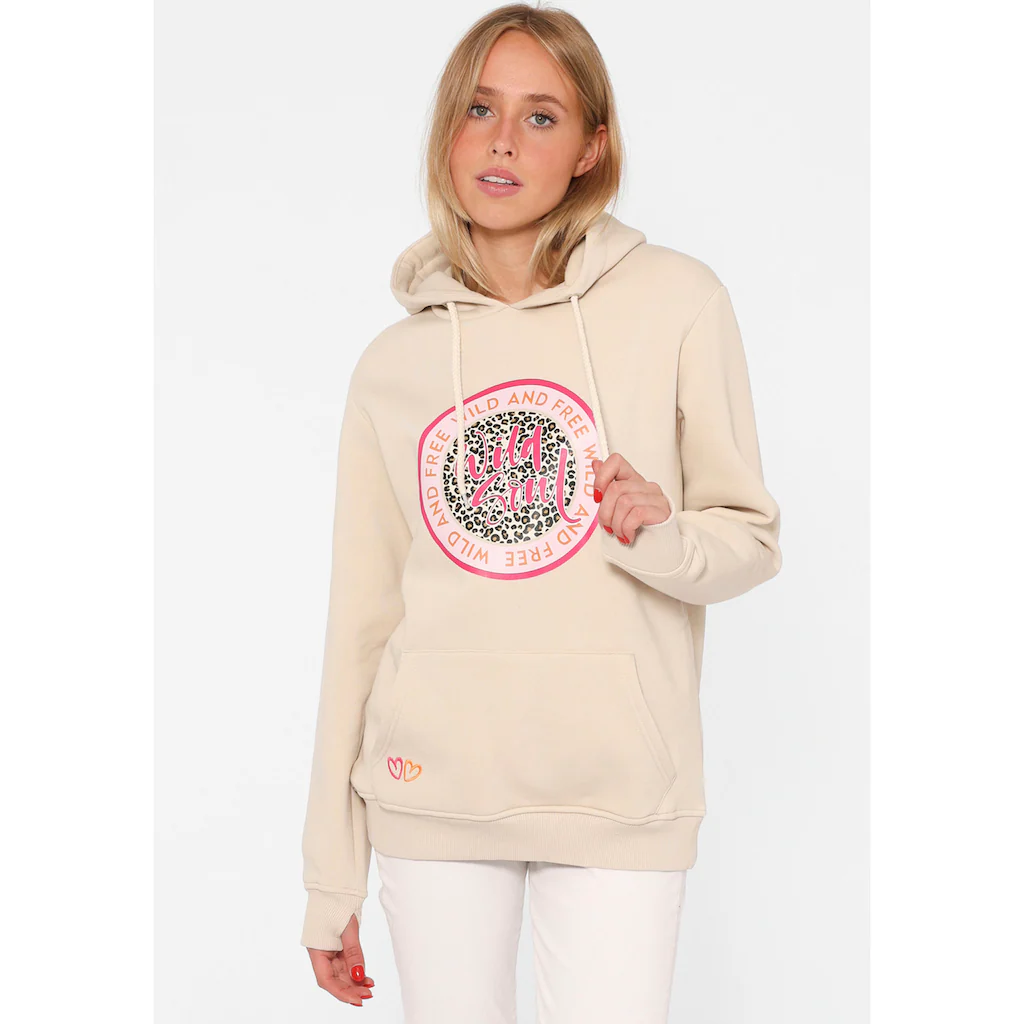 Zwillingsherz Hoodie mit "Wild and Free"-Aufdruck im Leo-Design und gestickten Herzen