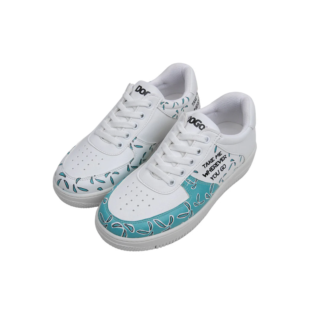 DOGO Sneaker »Damen Dice Sneakers Koala Hug Vegan Damen Sneaker / Female« Vegan