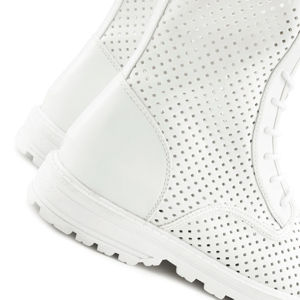 LASCANA Schnürstiefelette Stiefel Boots High-Sneaker Zum Schnüren Mit Modischen Cut-Outs Online Bestellen