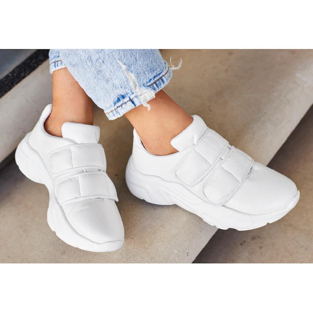 LASCANA Sneaker Freizeitschuh Halbschuh Mit Klettverschluss Superleicht VEGAN