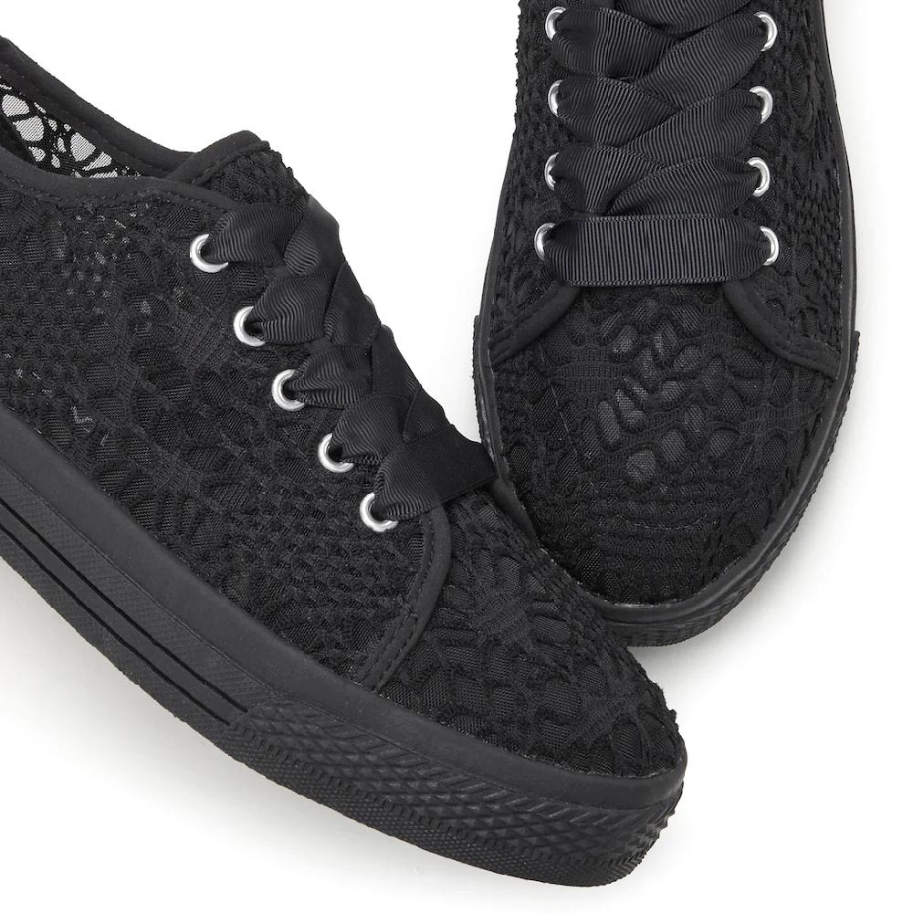 LASCANA Sneaker Mit Leichter Plateausohle Und Spitze Schnürhalbschuhe Freizeitschuhe