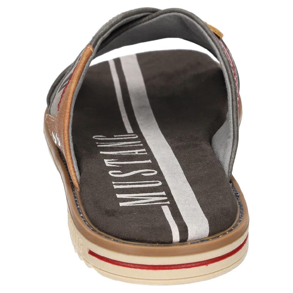Mustang Shoes Pantolette Sommerschuh Schlappen Poolslides Mit Auffälligem Logoschriftzug Online Bestellen