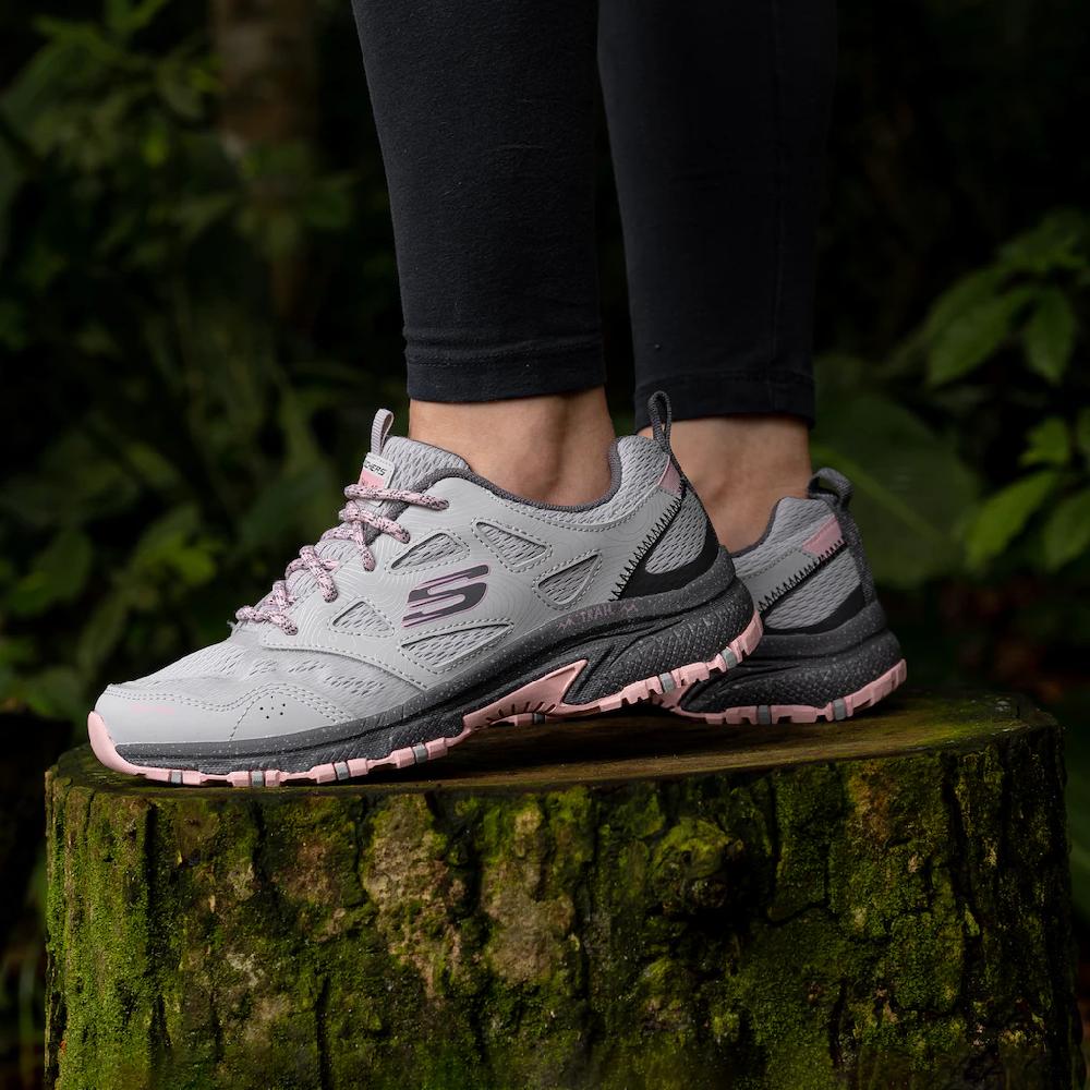 Skechers Sneaker »HILLCREST PURE ESCAPADE« Im Materialmix Freizeitschuh Halbschuh Schnürschuh Bestellen