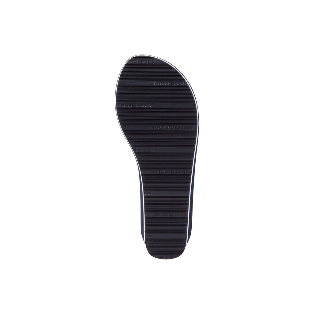 Tommy Hilfiger Dianette »TH CORPORATE WEDGE BEACH SANDAL« Keilabsatz Sommerschuh Zehentrenner Mit Gestreiften Bandagen