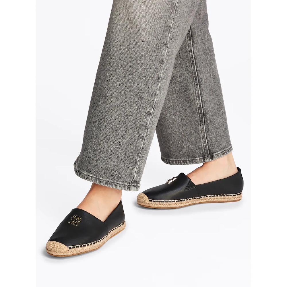 Tommy Hilfiger Espadrille »TH LOGO LEATHER ESPADRILLE« Sommermode Flats Slipper Schlupfschuh In Schmaler Form Online Kaufen