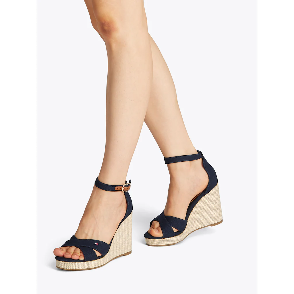 Tommy Hilfiger High-Heel-Sandalette »FLAG HIGH WEDGE ESPAD CRISSCROSS« Riemchensandale Sommerschuh Keilsandalette Verstellbarer Schnalle