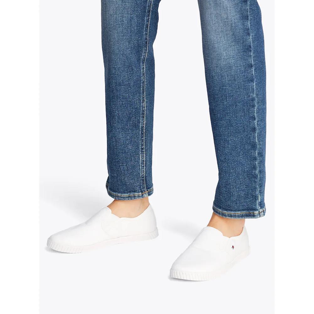 Tommy Hilfiger Plateausneaker »CANVAS LACE UP SNEAKER« Freizeitschuh Halbschuh Schnürschuh Mit Gestickter Logoflagge