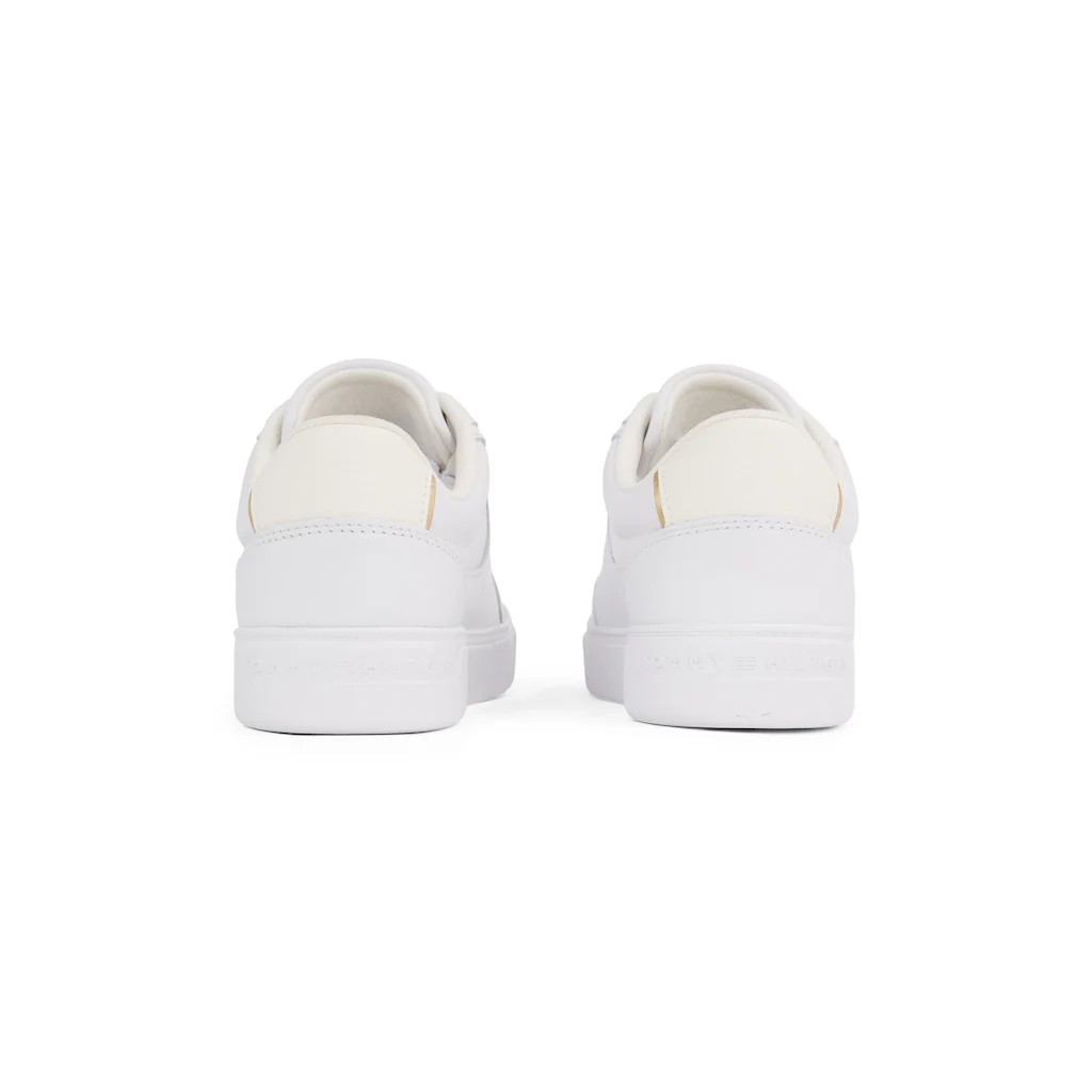 Tommy Hilfiger Plateausneaker »ESSENTIAL CHIC COURT SNEAKER« Freizeitschuh Schnürschuh Halbschuh Mit TH-Schmuckelement Online Kaufen