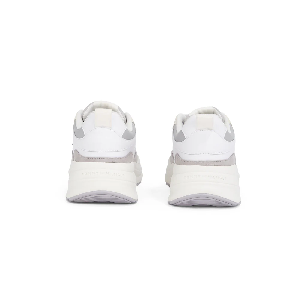 Tommy Hilfiger Plateausneaker »TH CHUNKY FEMININE RUNNER« Freizeitschuh Halbschuh Schnürschuh Mit TH-Logoemblem Online Bestellen