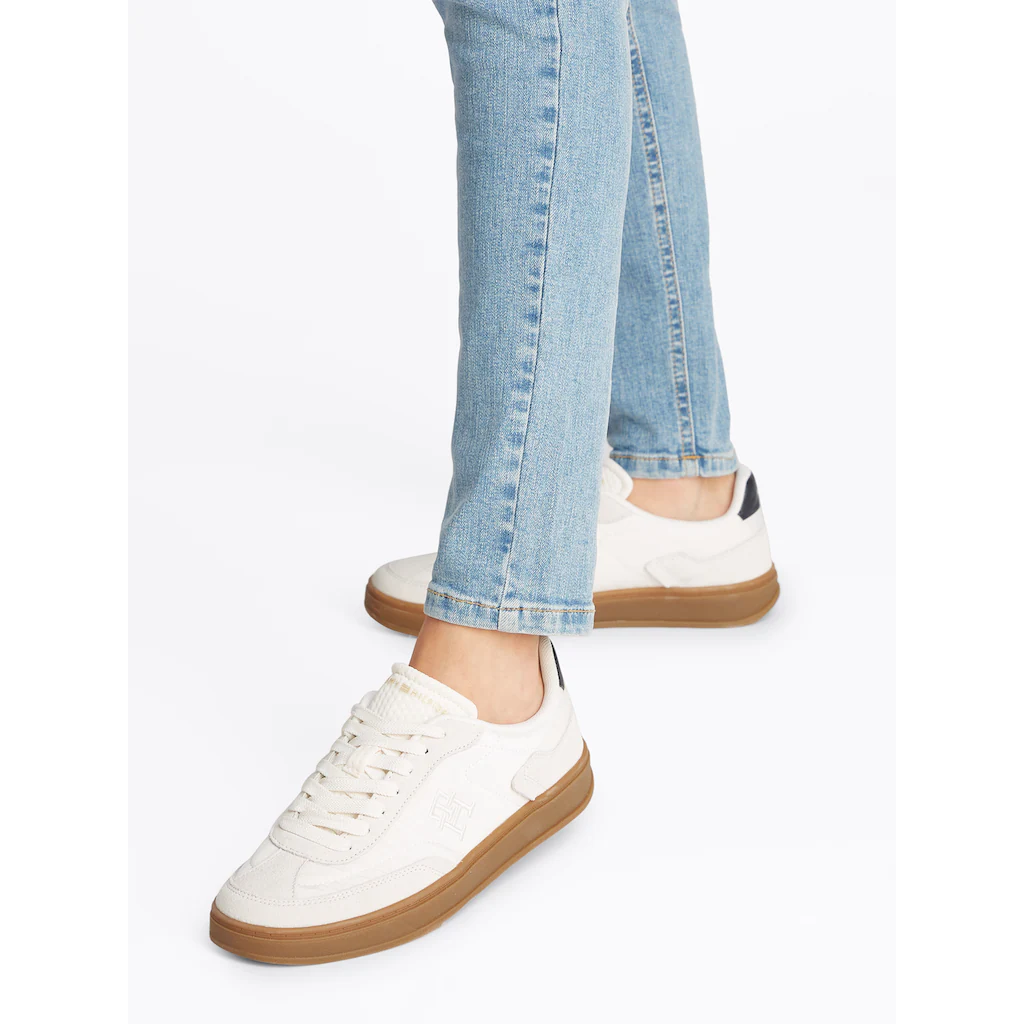 Tommy Hilfiger Plateausneaker »TH HERITAGE SNEAKER« Freizeitschuh Halbschuh Schnürschuh Mit Logostickerei