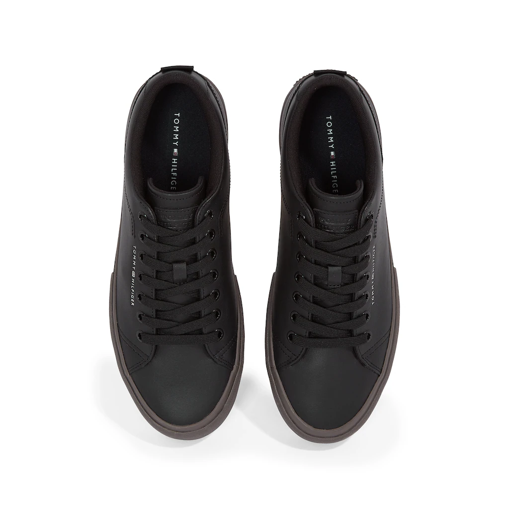 Tommy Hilfiger Plateausneaker »TH HI VULC STREET LTH PATCH« Freizeitschuh Halbschuh Schnürschuh Mit Kleiner Logoflagge Online Bestellen