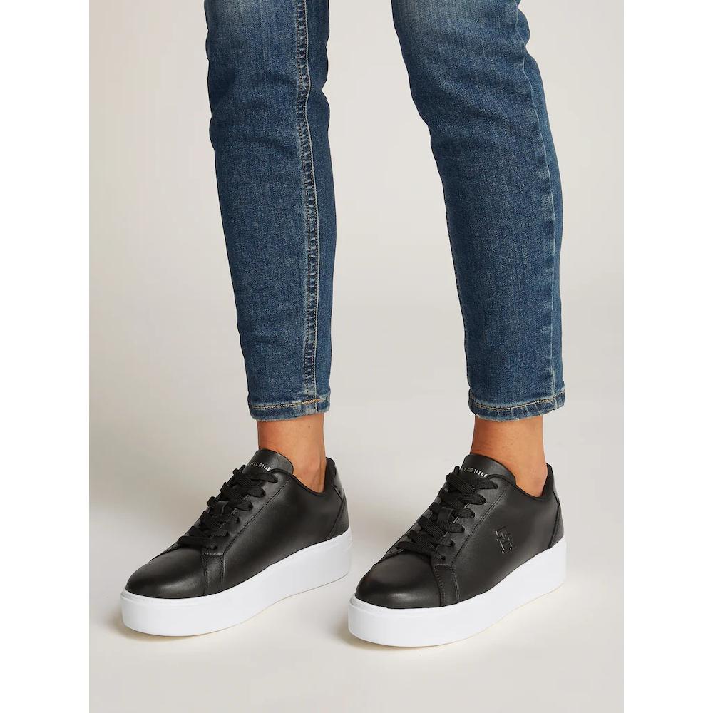 Tommy Hilfiger Plateausneaker »TH PLATFORM COURT SNEAKER« Freizeitschuh Halbschuh Schnürschuh Kontrastbesatz An Der Ferse Bestellen
