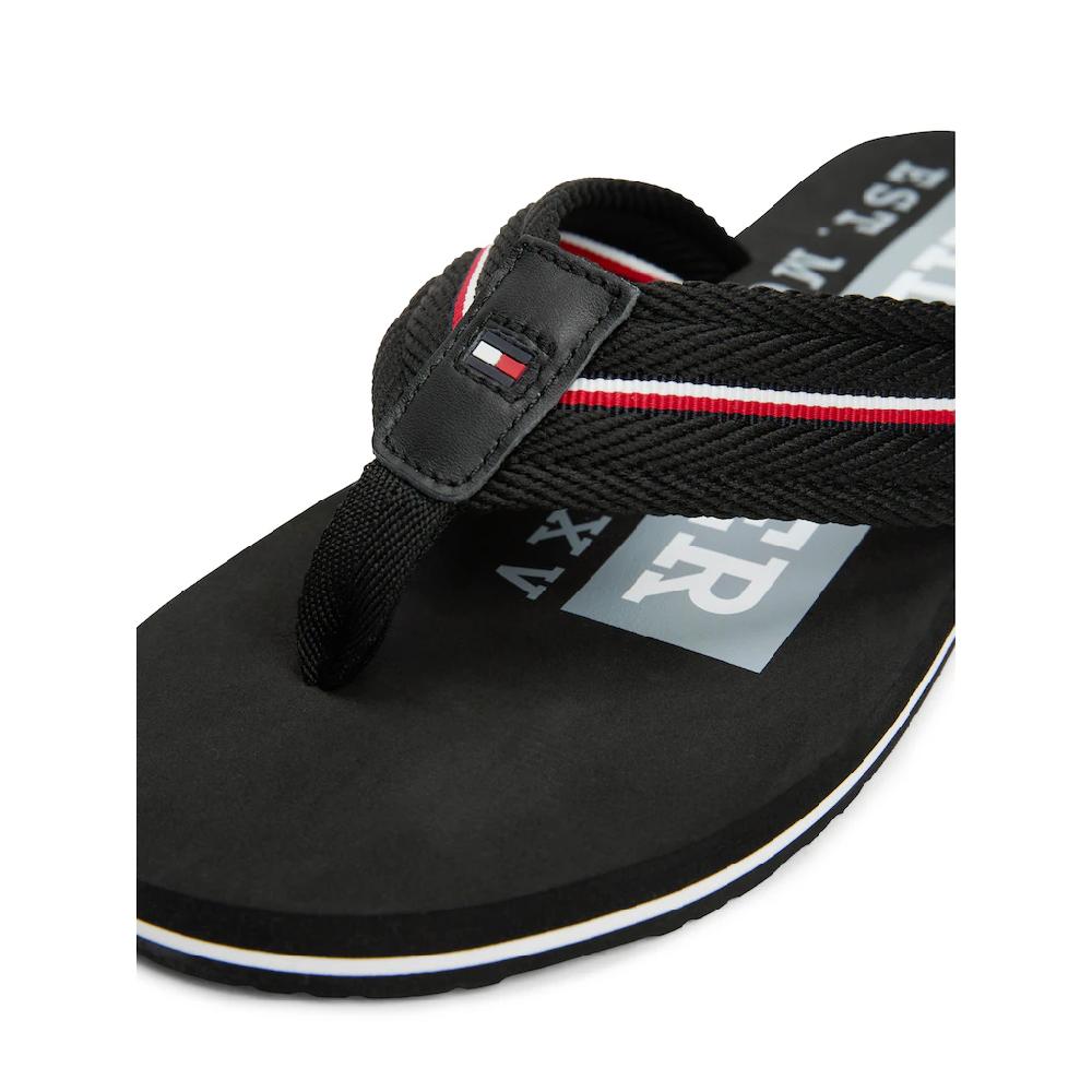Tommy Hilfiger Zehentrenner »CORPORATE HILFIGER BEACH SANDAL« Dianette Sommerschuh Flats Bequemschuh Mit Streifen