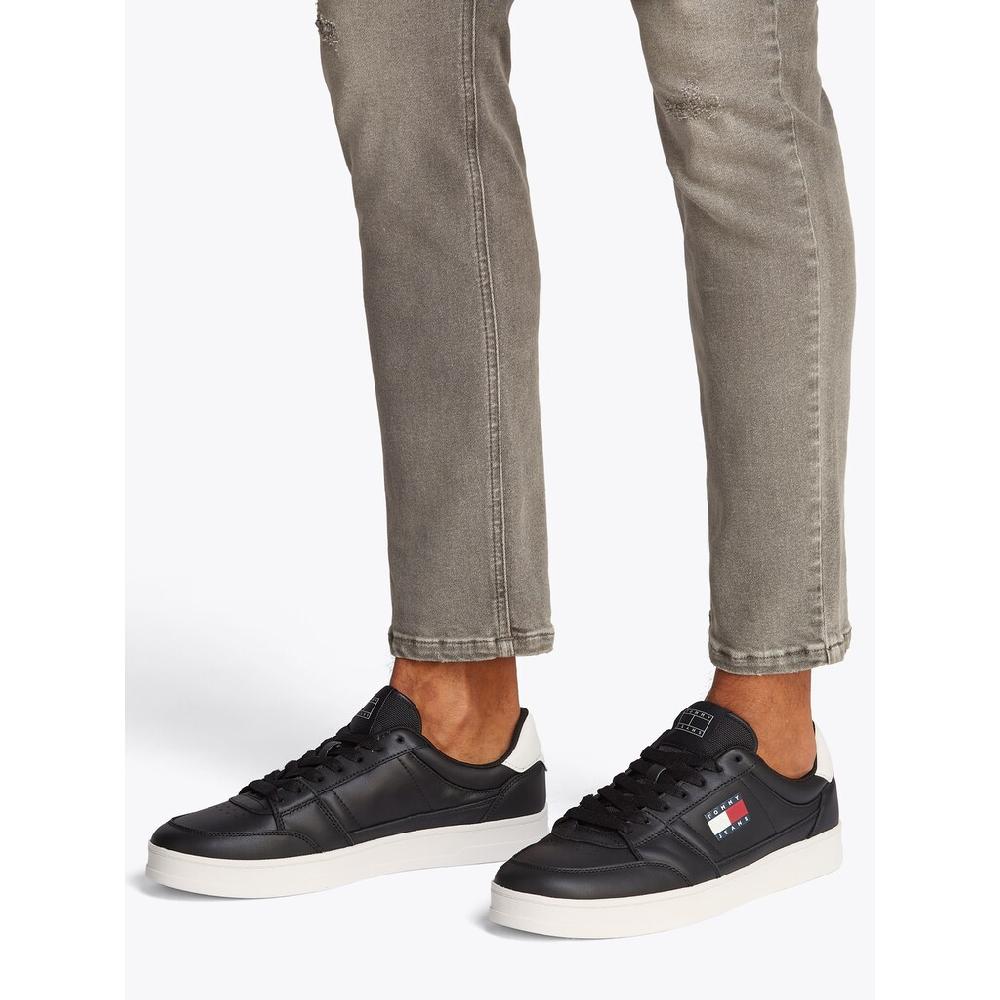 Tommy Jeans Plateausneaker »TJM THE GREENWICH NEW ESS« Freizeitschuh Halbschuh Schnürschuh Im Basekt-Style Online Kaufen