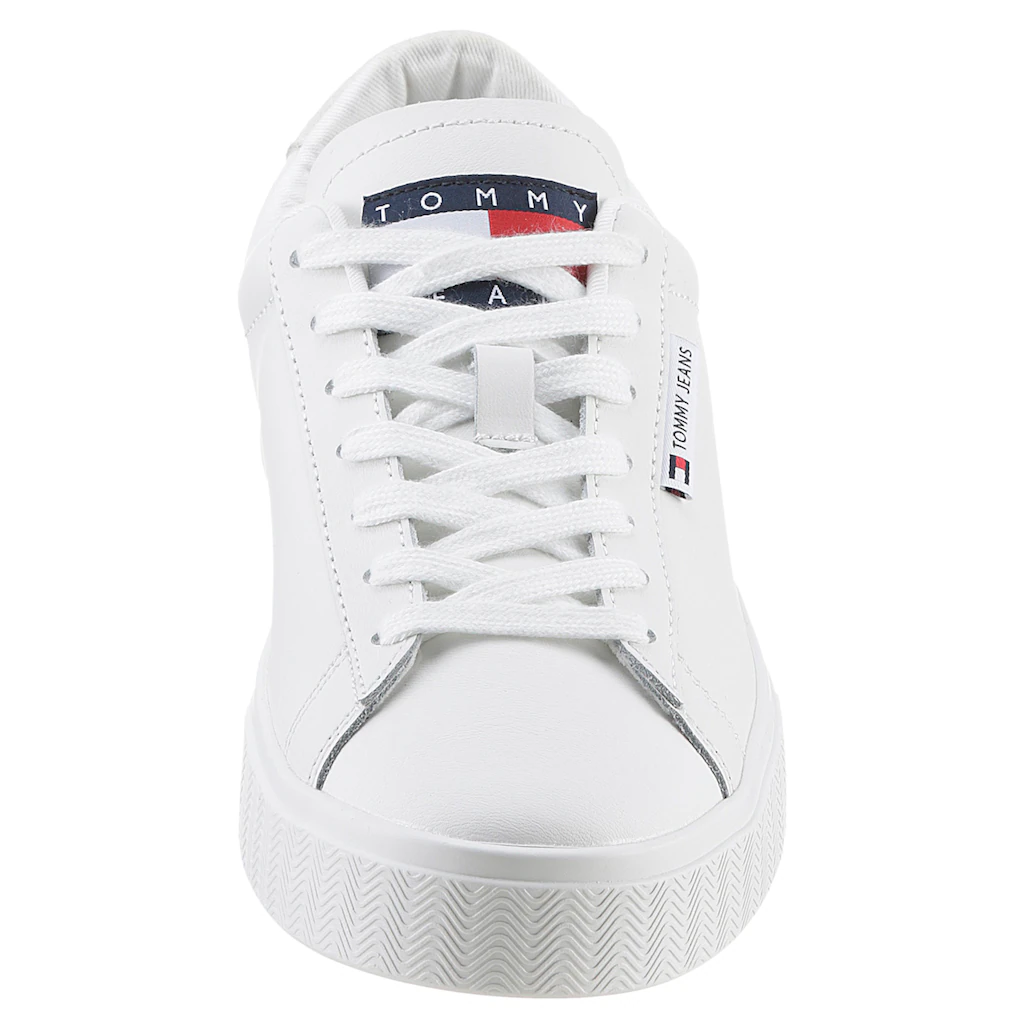 Tommy Jeans Plateausneaker »TJW CUPSOLE SNEAKER ESS« Mit Logoaufnäher An Der Zunge Freizeitschuh Halbschuh Schnürschuh Bestellen