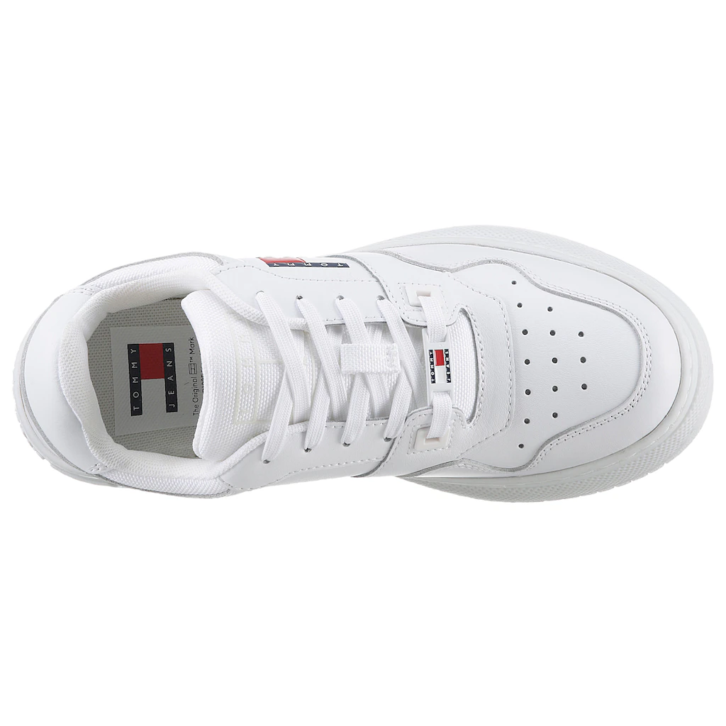 Tommy Jeans Plateausneaker »TJW RETRO BASKET FLATFORM ESS« Mit Logoschriftzug In Der Sohle Freizeitschuh Halbschuh Schnürschuh Online Bestellen