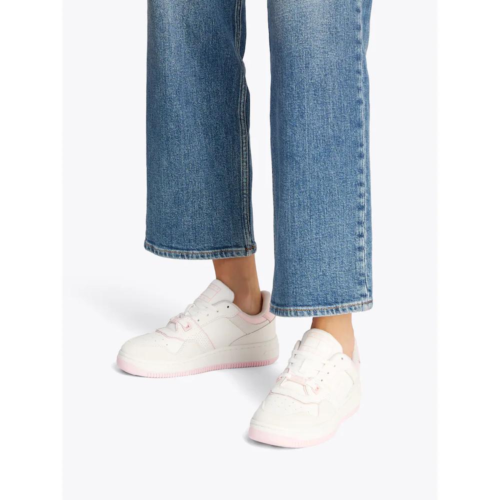 Tommy Jeans Plateausneaker »TJW RETRO BASKET WASHED SUEDE« Freizeitschuh Halbschuh Schnürschuh Im Basket Look