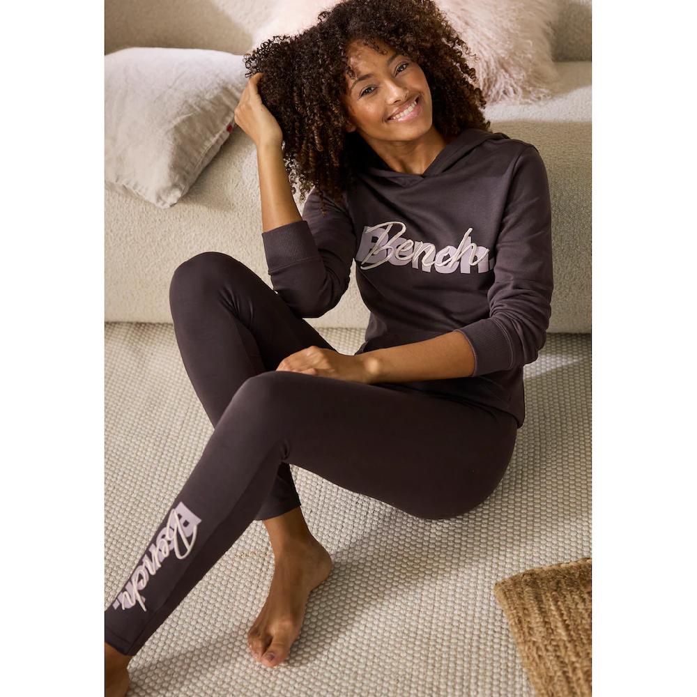 Bench. Loungewear Leggings Mit Stickerei Und Druck