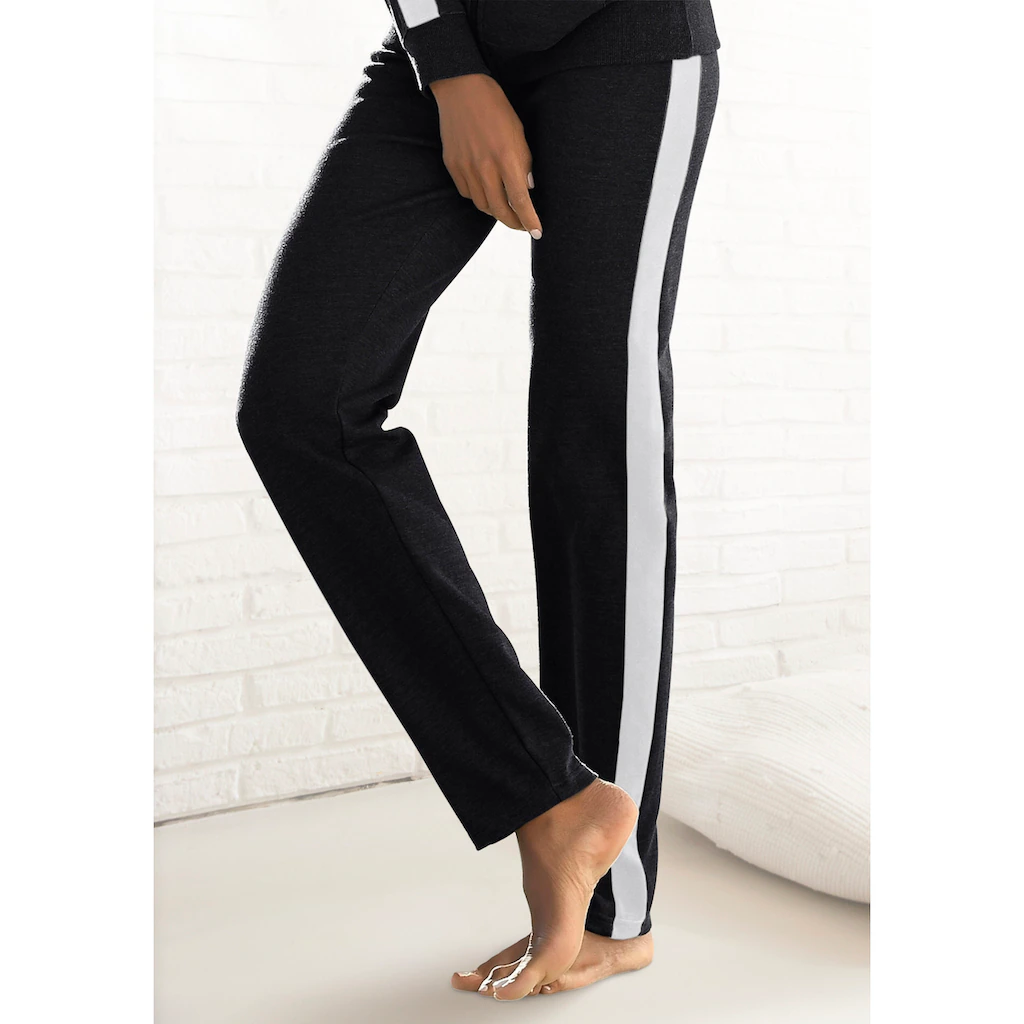 Bench. Loungewear Loungehose mit Seitenstreifen und geradem Bein Loungeanzug