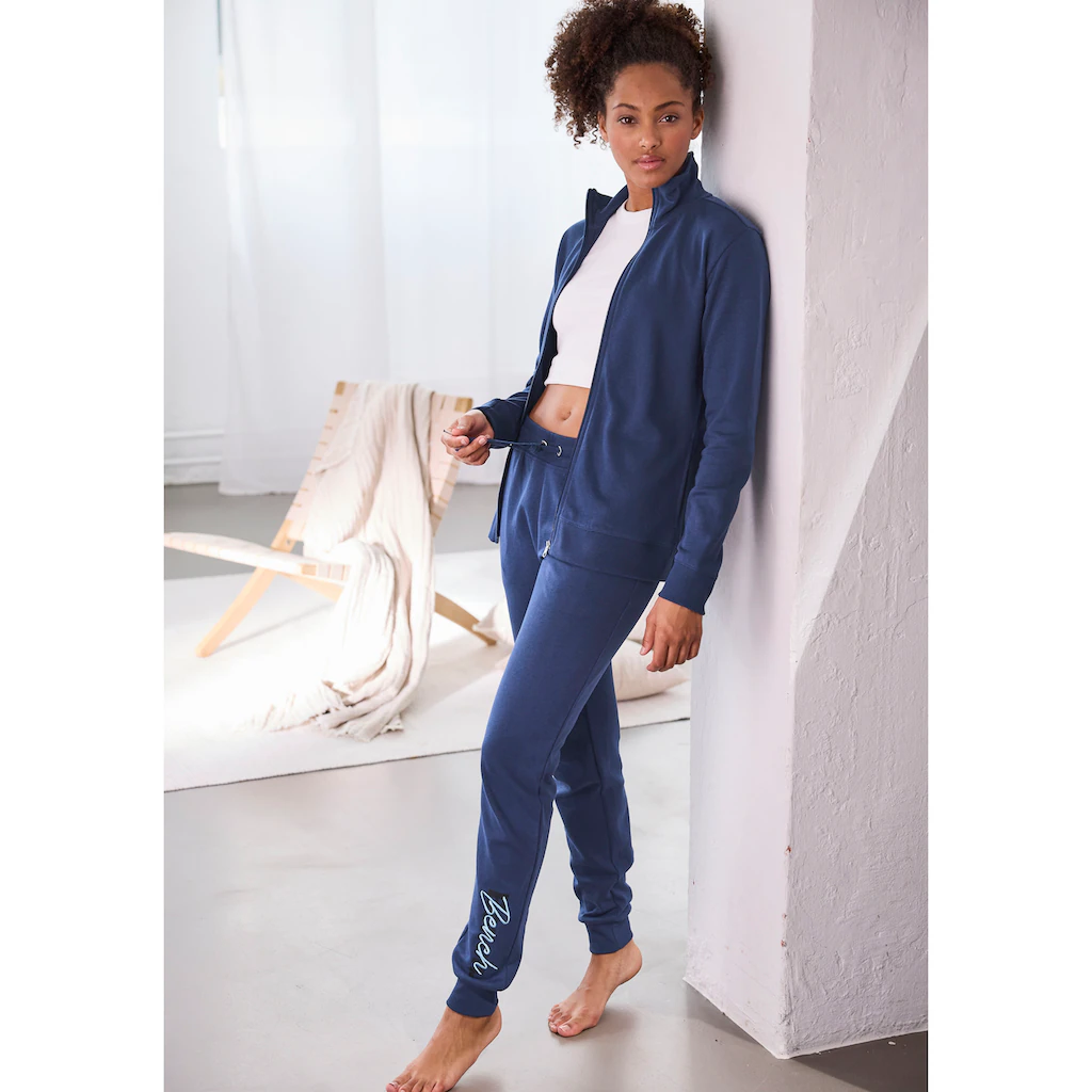 Bench. Loungewear Sweatpants Mit Logodruck Und Stickerei Loungewear Online Kaufen