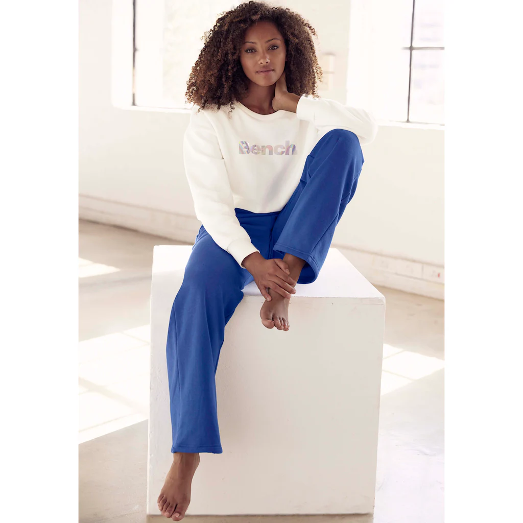 Bench. Loungewear Sweatpants »-Weite Loungehose« Mit Eingrifftaschen Und Logodruck Loungewear Loungeanzug Online Kaufen