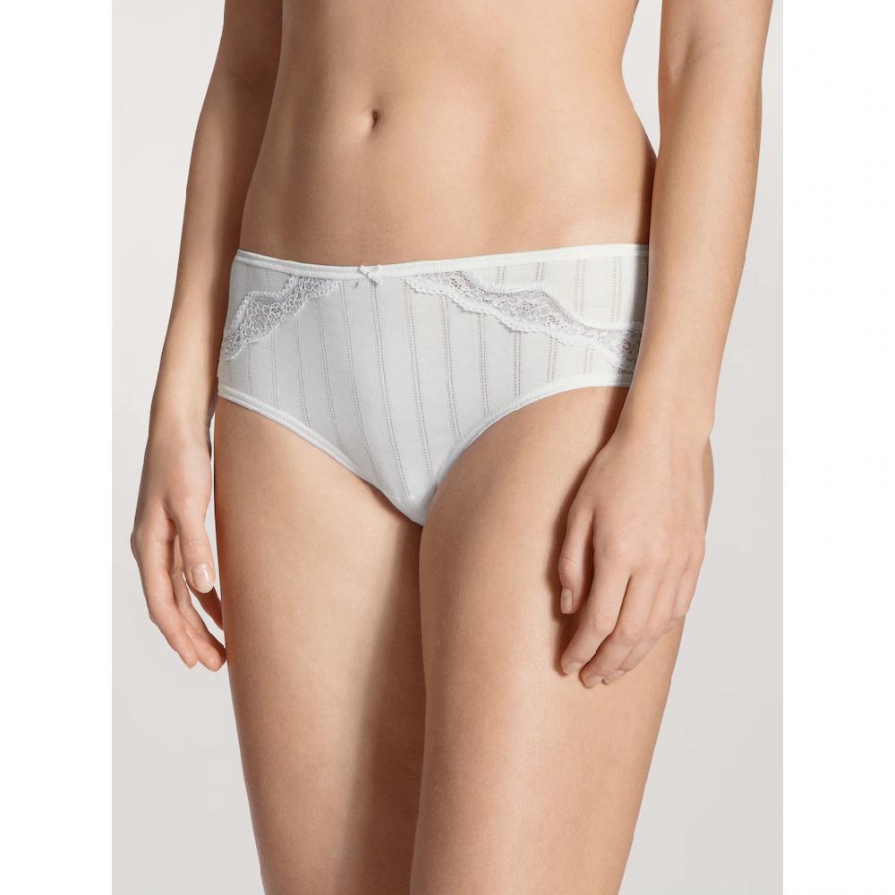CALIDA Panty »Etude Toujours« mit Dresdner Spitze an der Vorderseite und dem hinteren Beinausschnitt kaufen