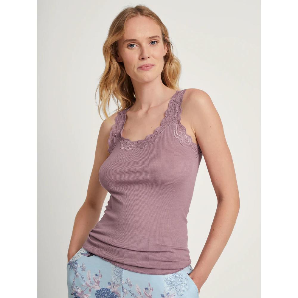 CALIDA Unterhemd »Richesse Lace« (1 St.) Rundhalsausschnitt und Armabschluss mit edlem Spitzenbesatz online kaufen