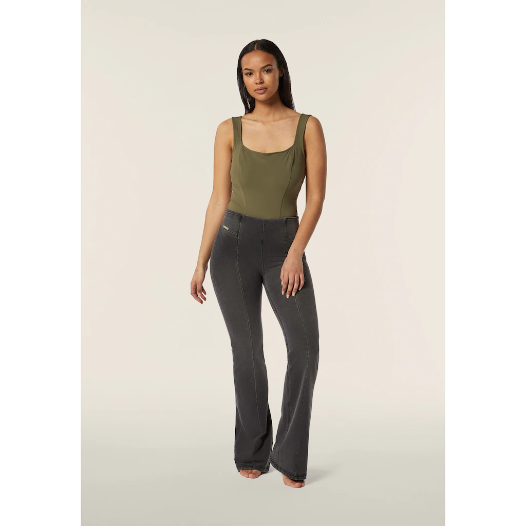 Freddy Leggings »NOW FLARE YOGA« Mit Lifting & Shaping Effekt